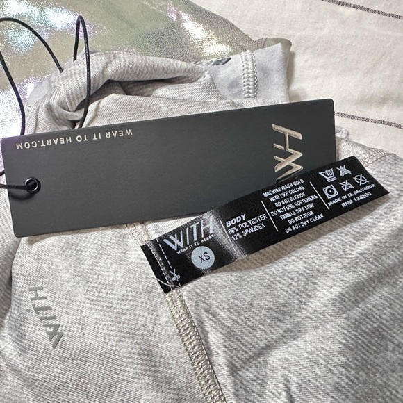 Wear It To Heart High Waist Reversible Leggings In Asteroid Silver Size XS NWT - Picture 11 of 11